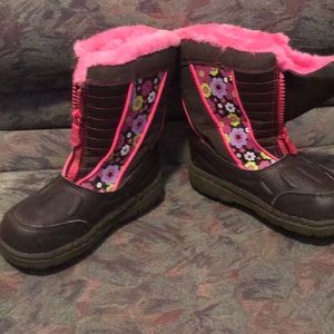 Carters girls snow boots